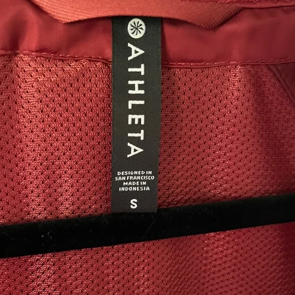 Athleta | Women’s Red Escape Jacket Size: Small (no hood) - Picture 7 of 10